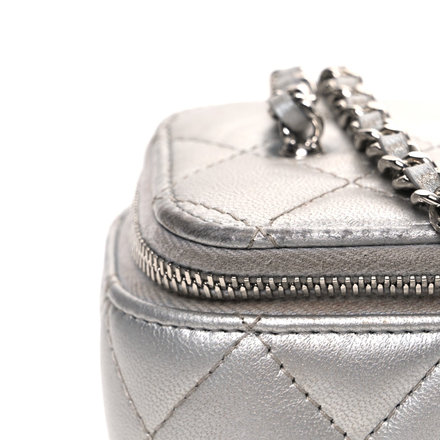 Metallic Lambskin Quilted Small CC Dynasty Vanity Case With Chain Silver