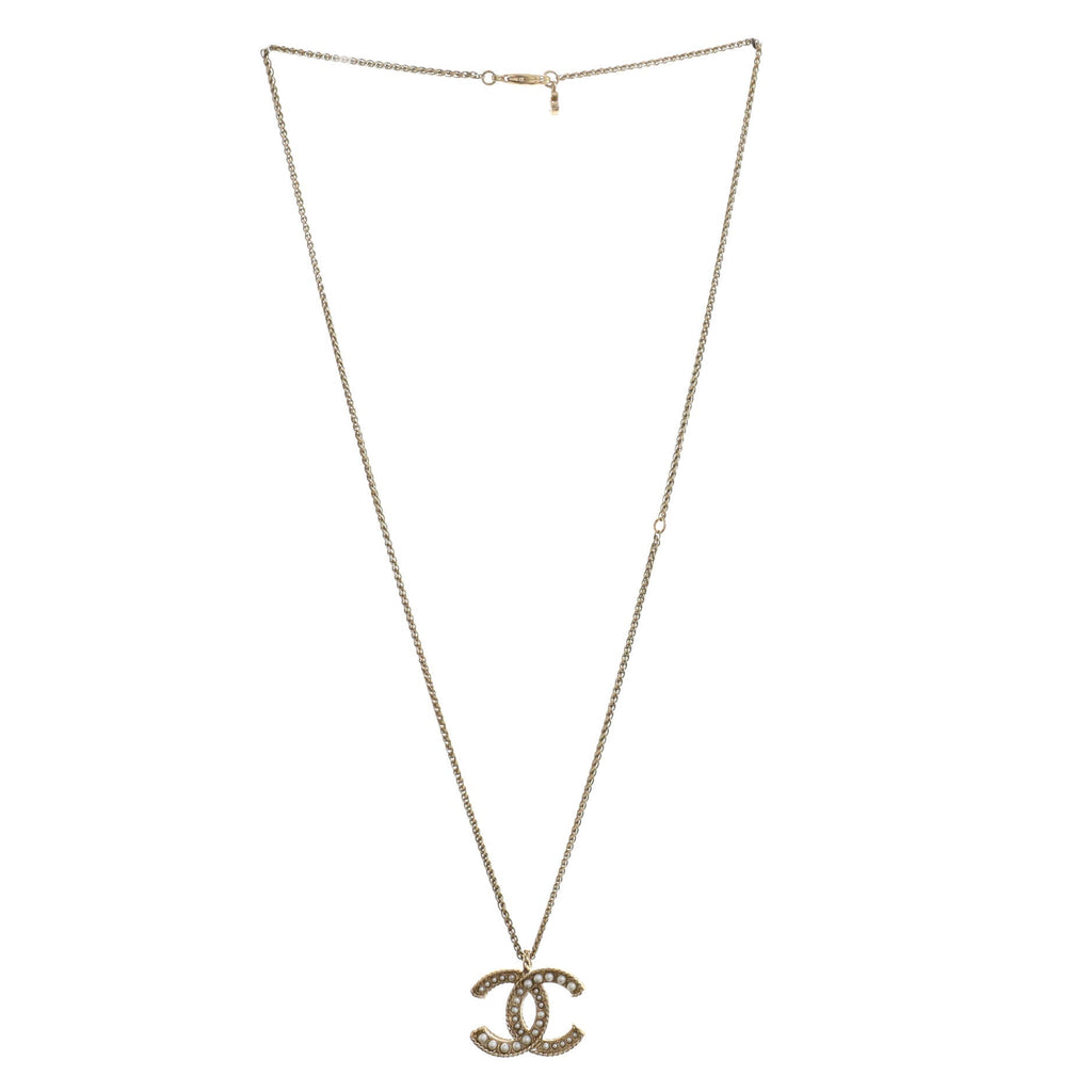 CC Pendant Necklace Metal with Faux Pearls