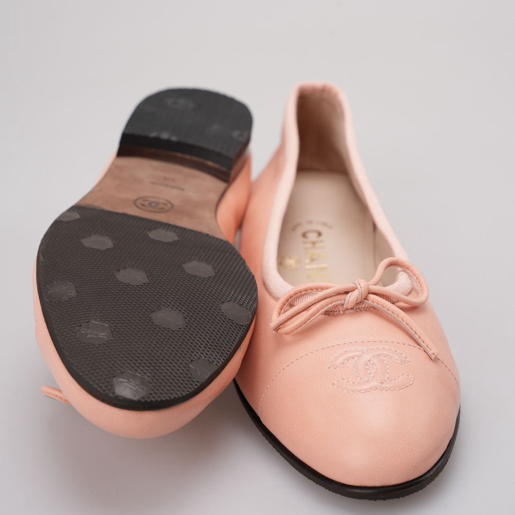 Chanel Crumpled Calfskin Cap Toe CC Ballerina Flats 39 In Baby Pink