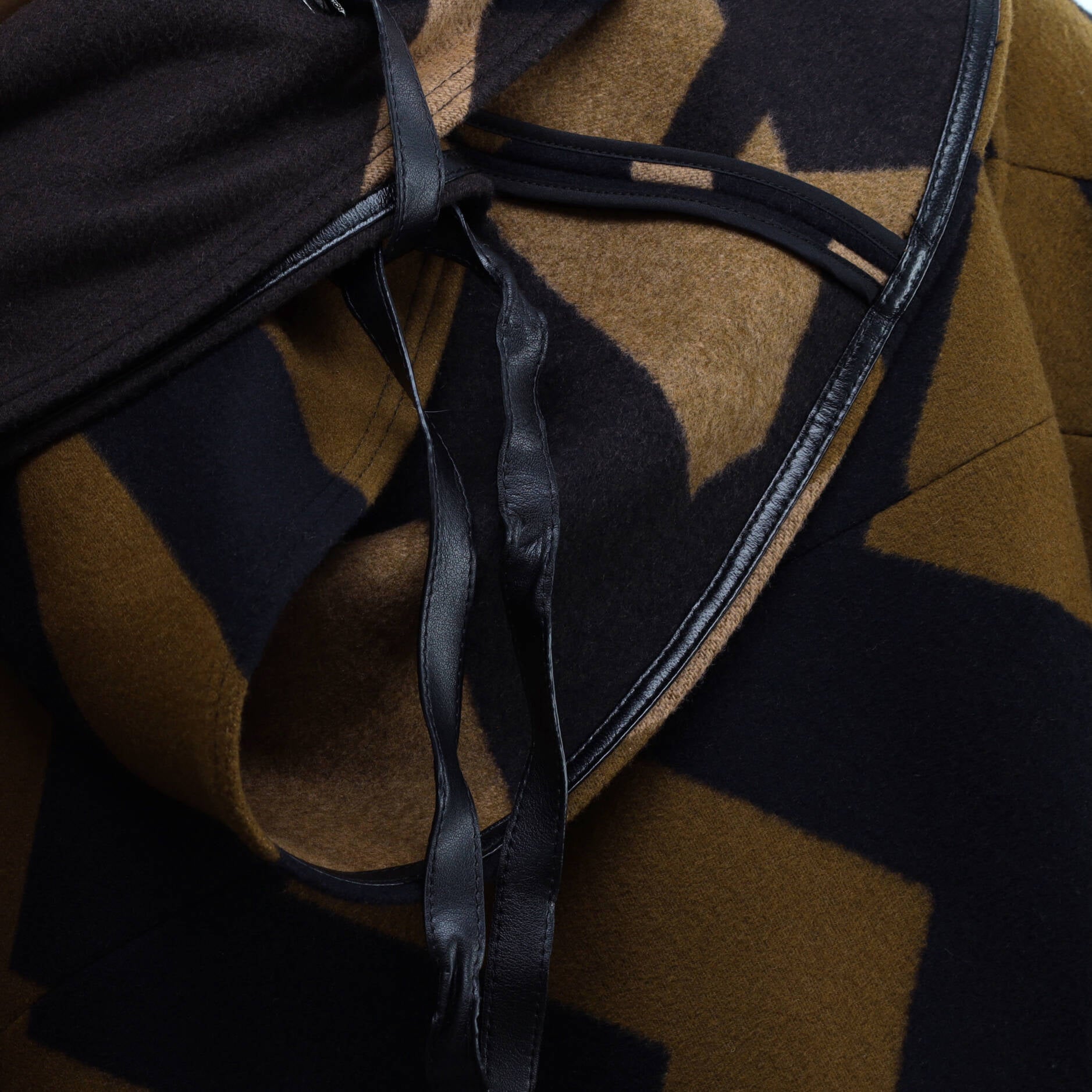 Women's Front Zip Hooded Cape Printed Wool