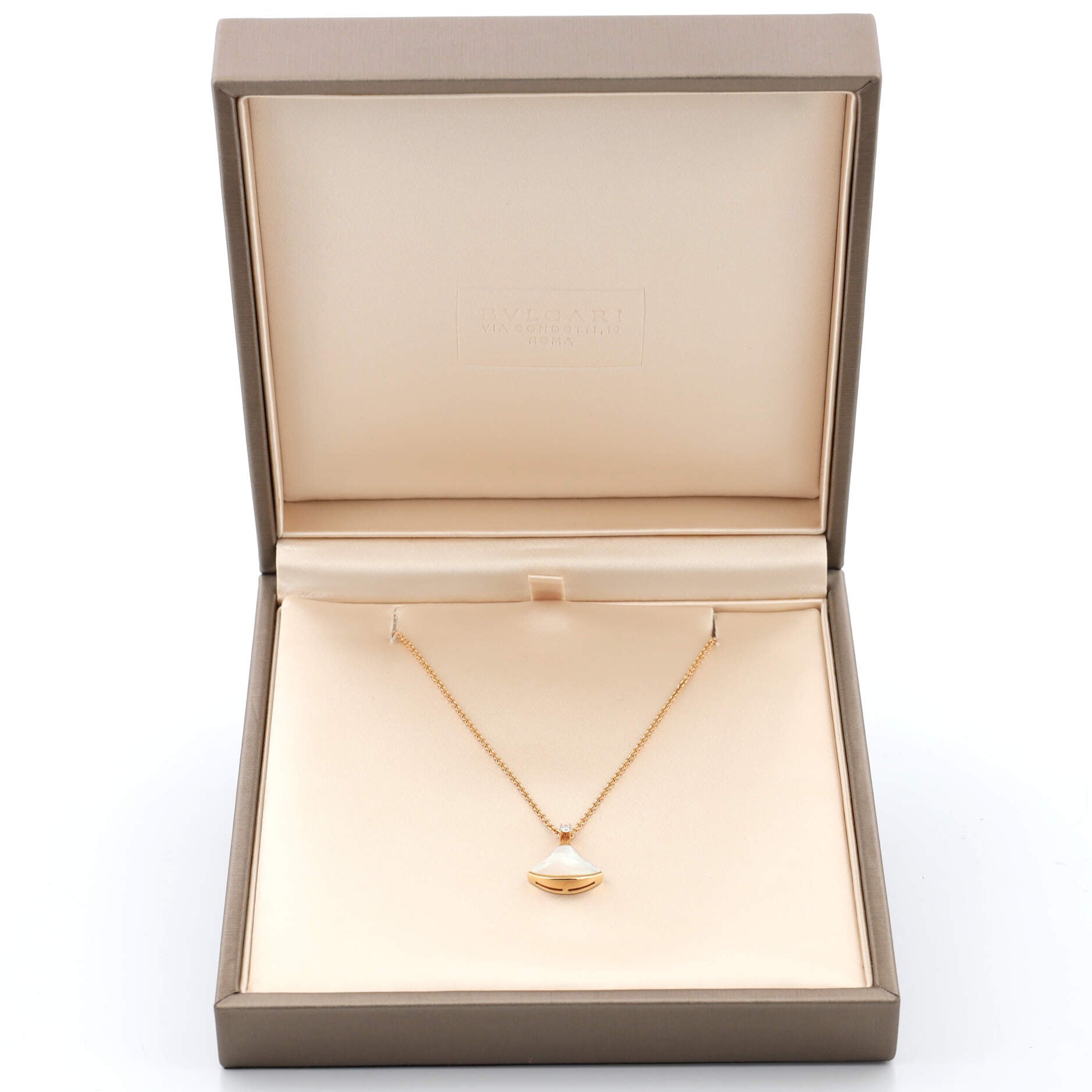 Diva's Dream Pendant Necklace 18K Rose Gold with Mother of Pearl and Diamond Small