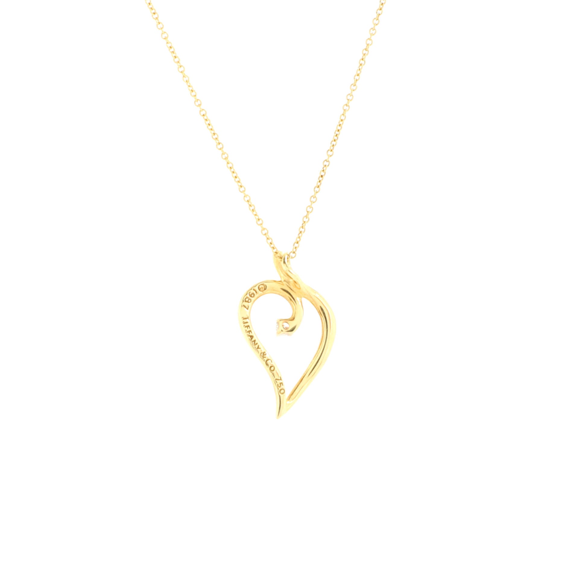 Leaf Heart Pendant Necklace 18K Yellow Gold with Diamond