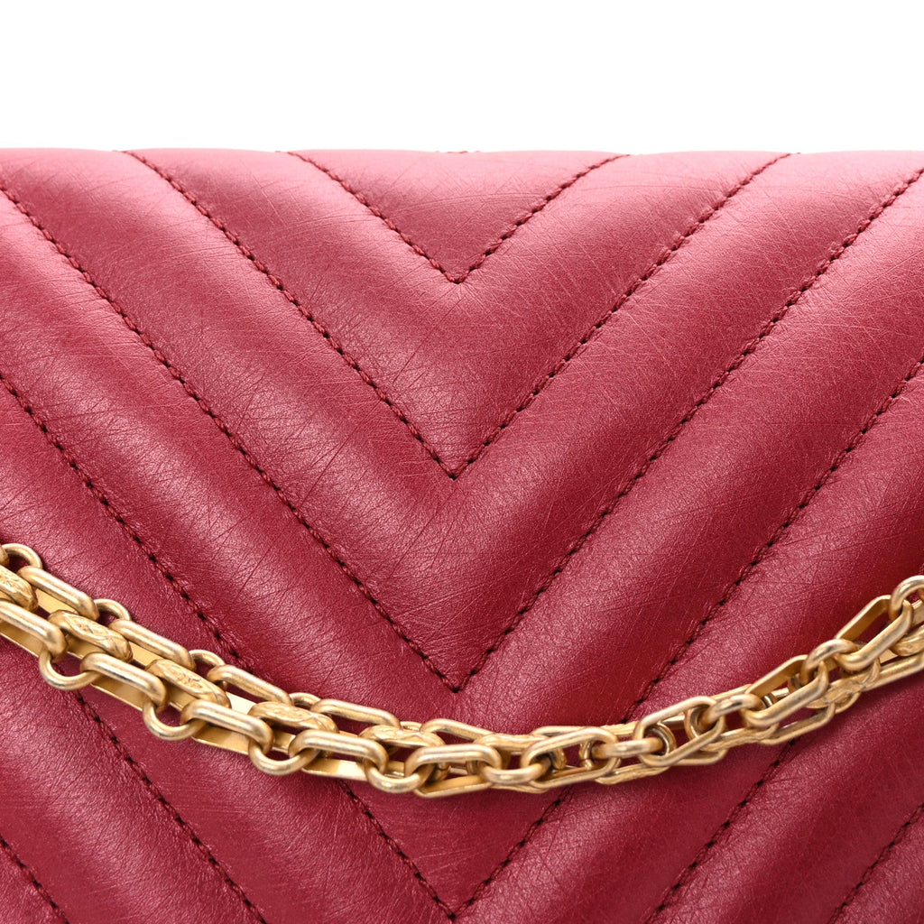 Metallic Aged Calfskin Chevron Quilted 2.55 Reissue 226 Flap Red