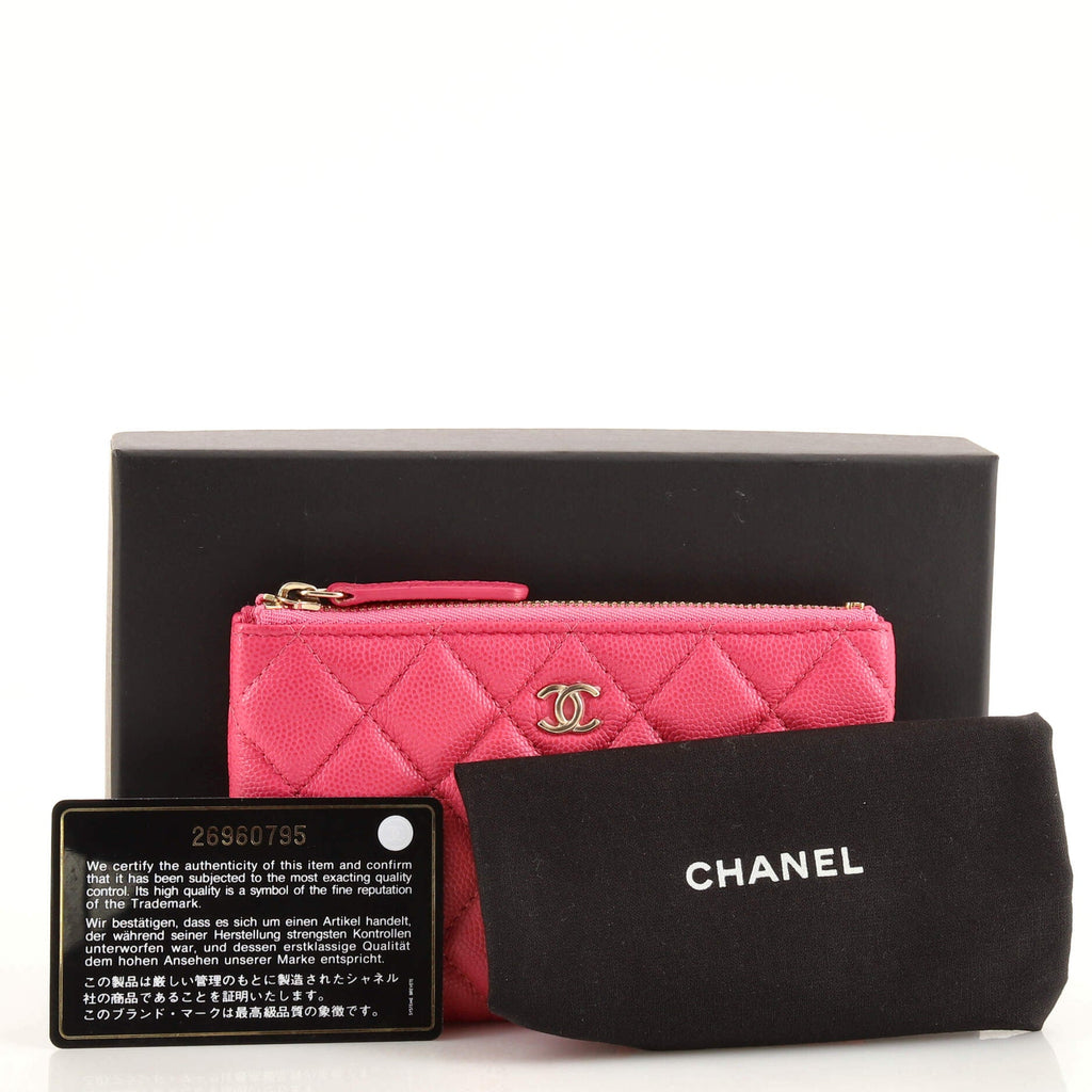 Classic O Case Pouch Quilted Caviar Mini