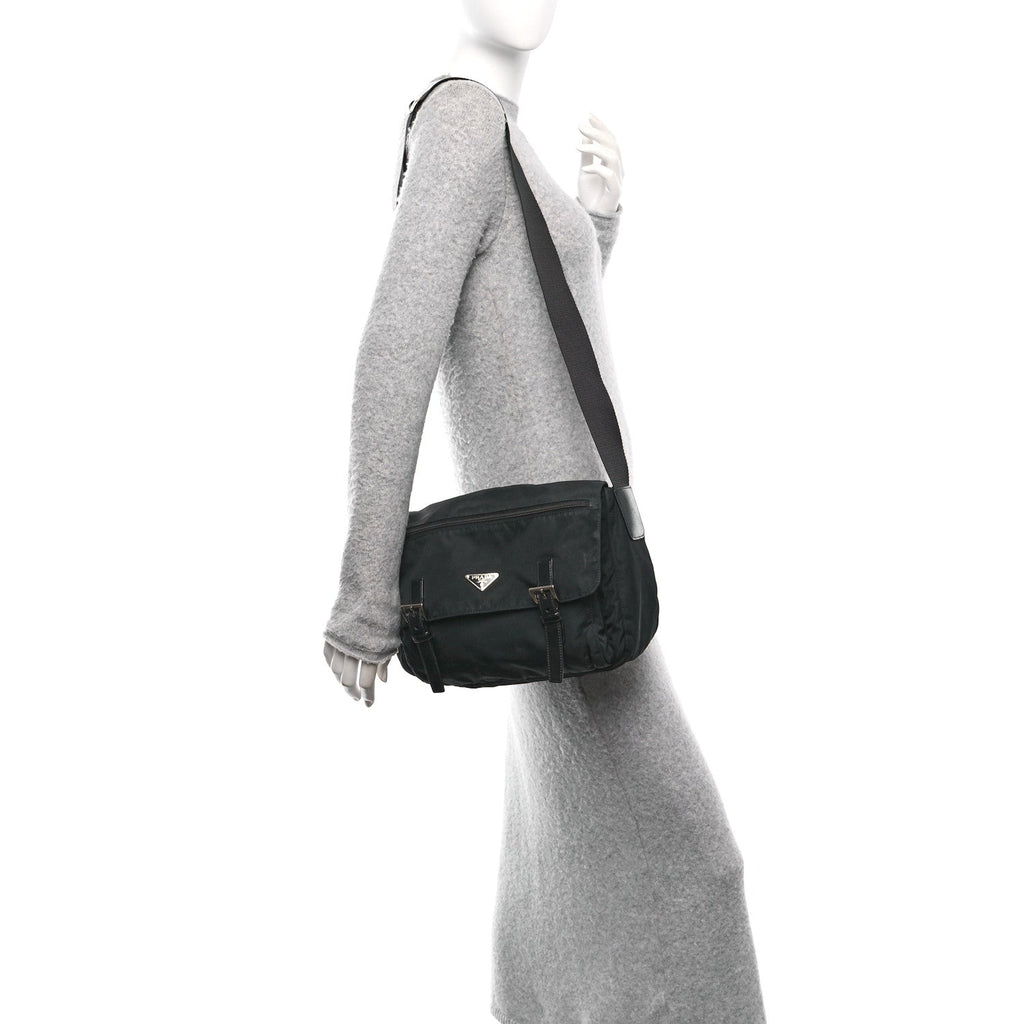 Nylon Vela Sport Messenger Bag Black