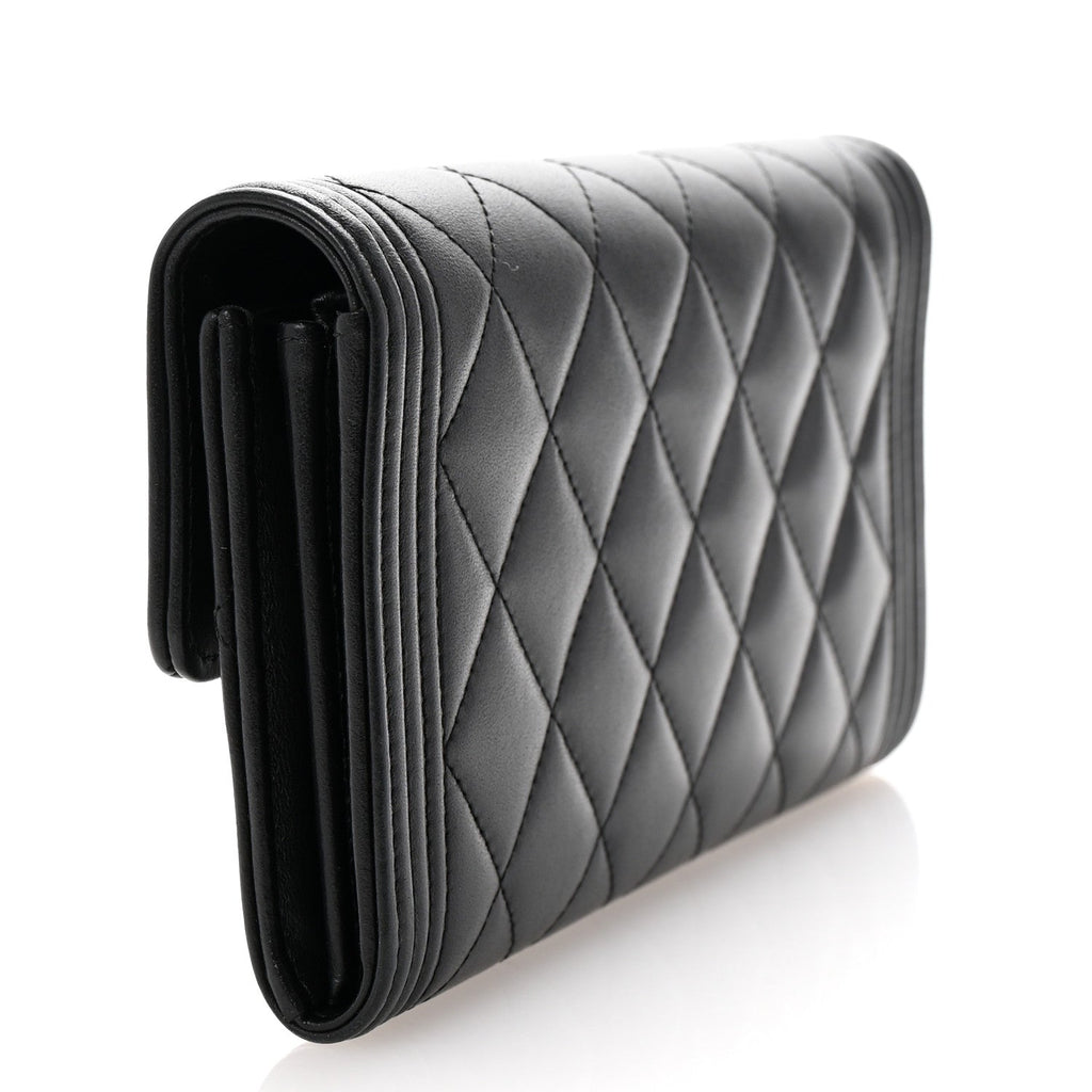 Caviar Quilted Large Boy Gusset Flap Wallet Black