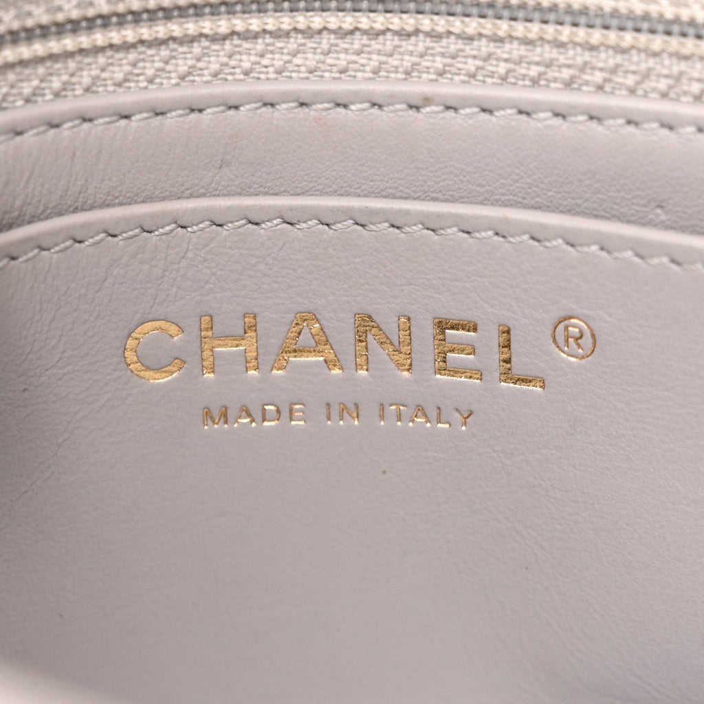 Lambskin Quilted Mini Pearl Crush Flap Light Grey