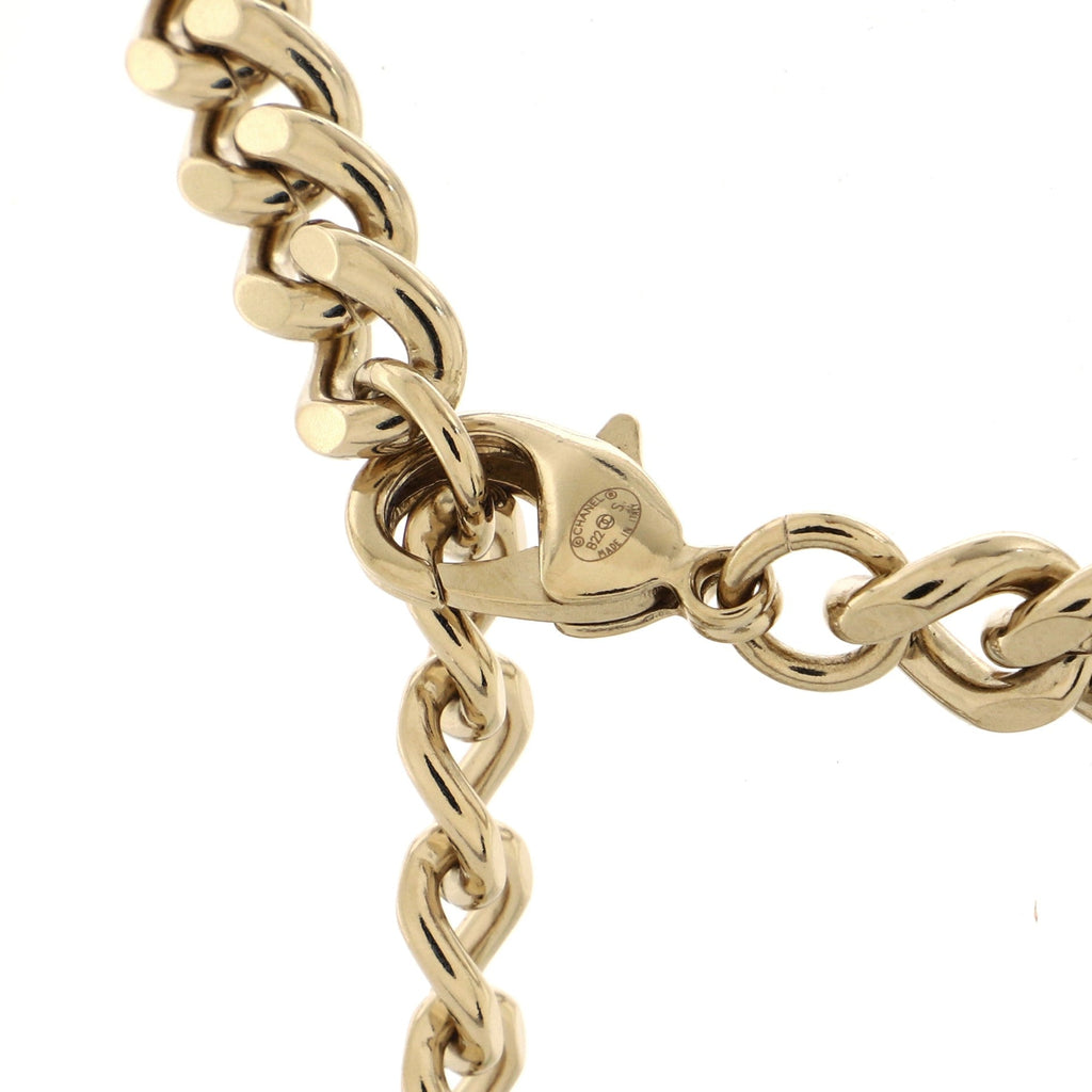 Logo CC Plate Choker Necklace Metal with Enamel