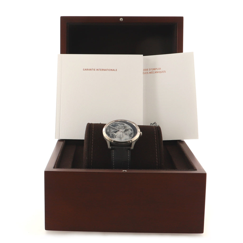 Slim d'Hermes Clair de Lune Quartz Watch Titanium and Alligator 39