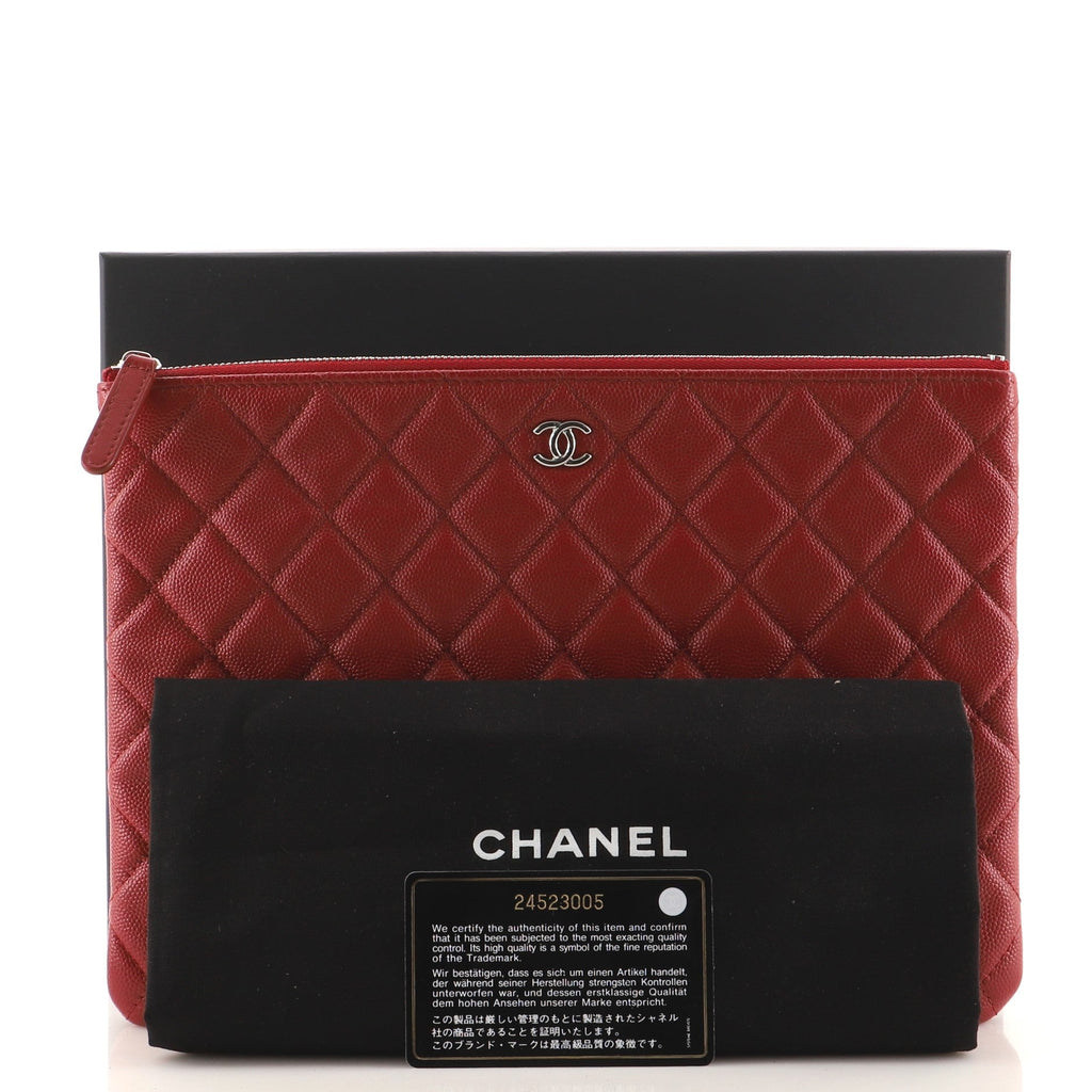 O Case Clutch Quilted Caviar Medium
