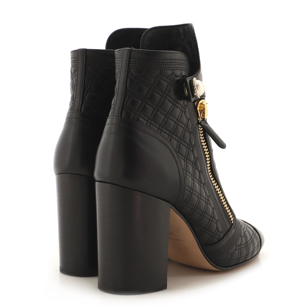 Women's CC Zip Heeled Boots Quilted Leather
