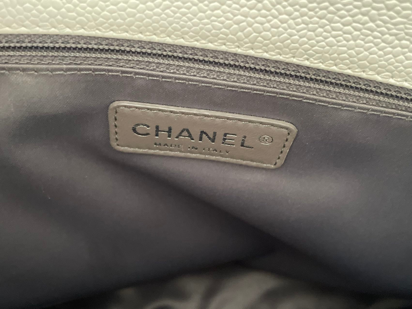 Chanel Medium White Grand Shopping Tote bag in Caviar Leather with silver Hardware
