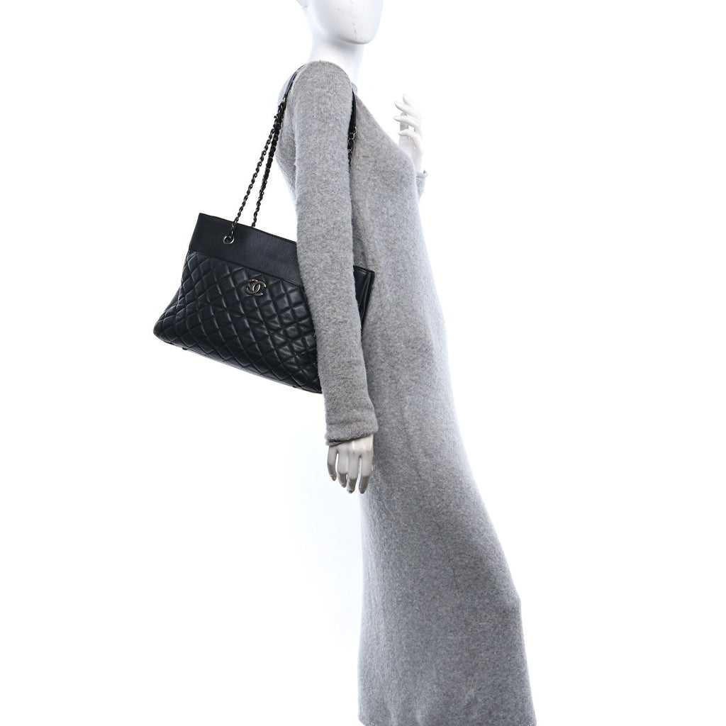 Caviar Quilted Urban Companion Shopping Tote Black