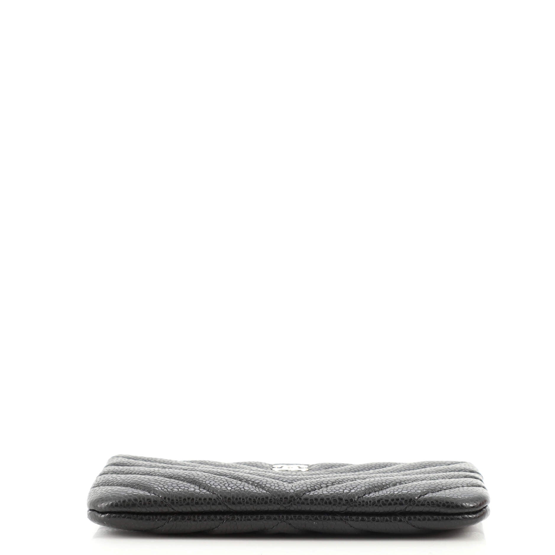 Classic O Case Pouch Chevron Caviar Mini