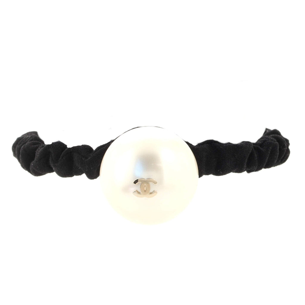 Pearl Hair Tie Fabric