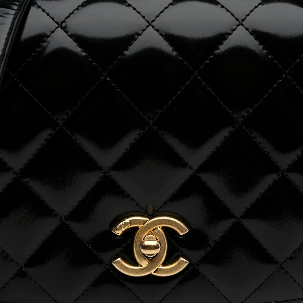 Shiny Calfskin Quilted Suede Goatskin Messenger Black