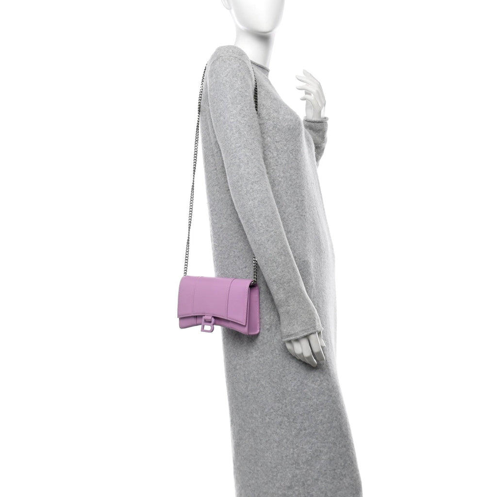 Shiny Box Calfskin Tonal B Hourglass Chain Bag Liliac