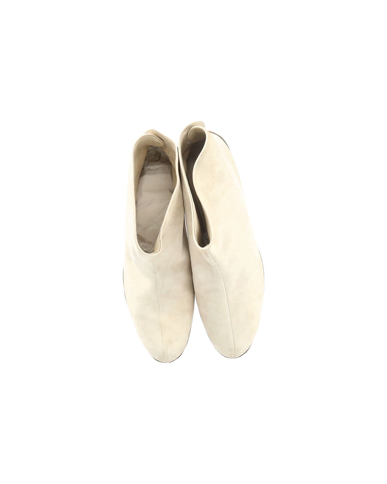 Women's Salvatore Ferragamo Limited Edition Flat Ankle Boots in Cream Suede