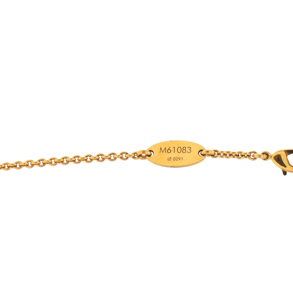Essential V Necklace Metal