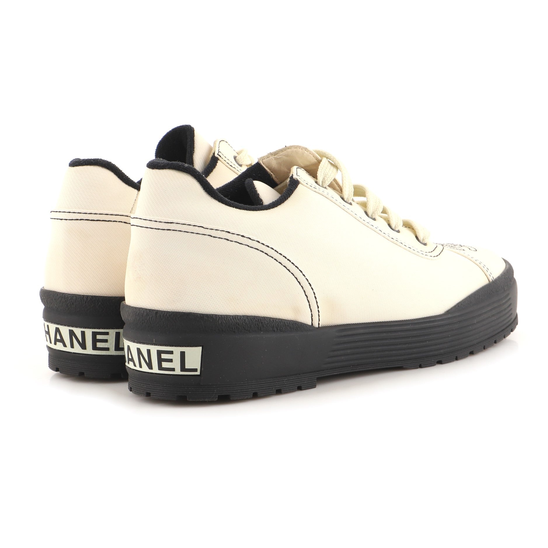 Women's CC Lug Sole Low-Top Sneakers Canvas