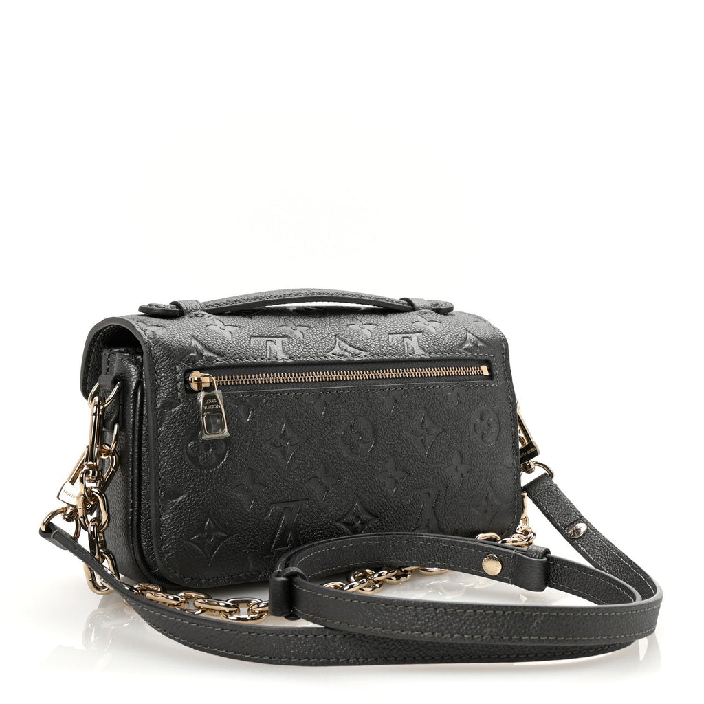 Shimmery Empreinte LV Ski Pochette Metis East West Gun Metal