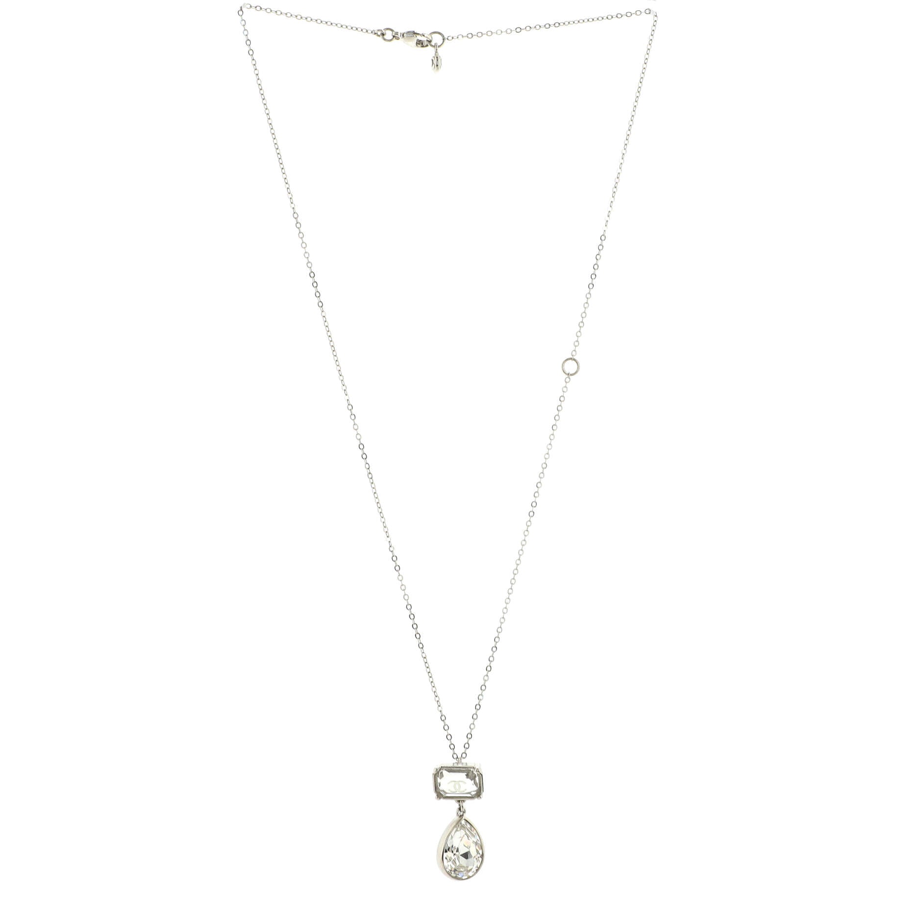 CC Teardrop Pendant Necklace Metal with Crystals