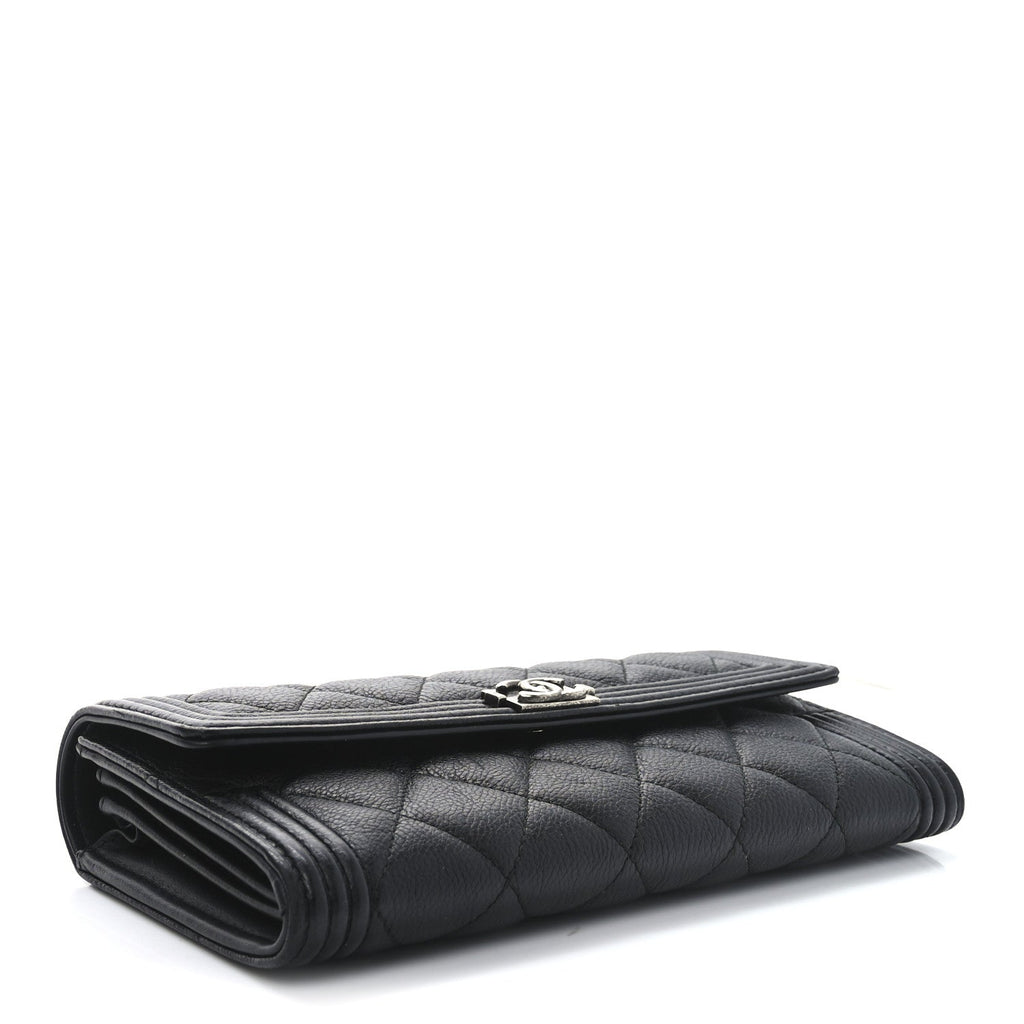 Caviar Quilted Large Boy Gusset Flap Wallet Black
