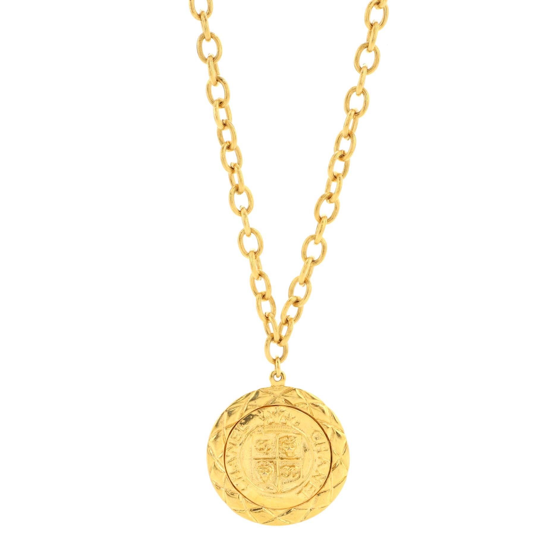 Vintage Medallion Pendant Necklace Metal