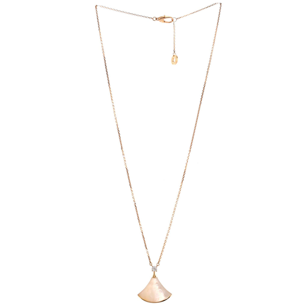 Diva's Dream Pendant Necklace 18K Rose Gold with Mother of Pearl and Diamond Large