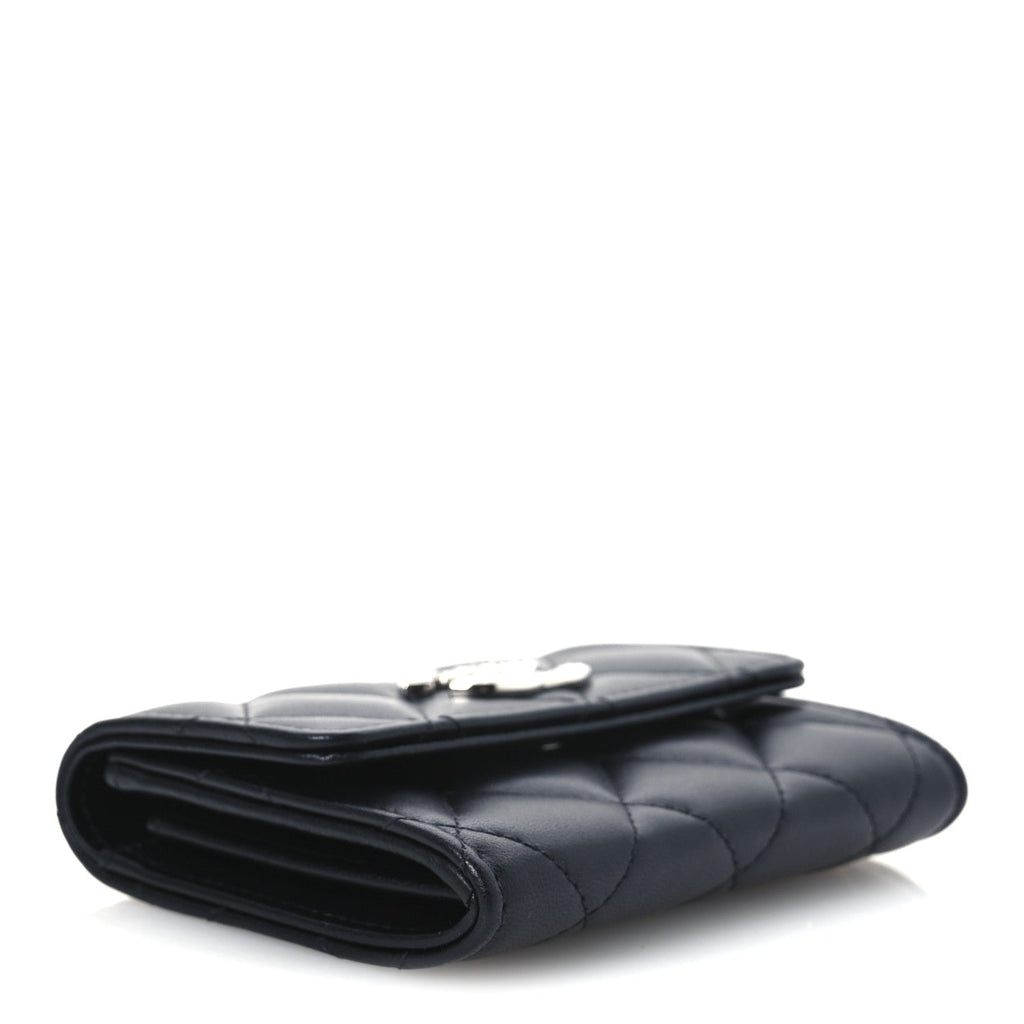 Lambskin Quilted Flap Baguette Crystal  Holder Wallet Black