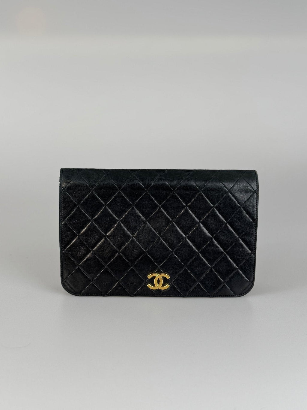 Chanel Vintage Matelassé Lambskin Shoulder Bag in Black with 24 k Gold Hardware