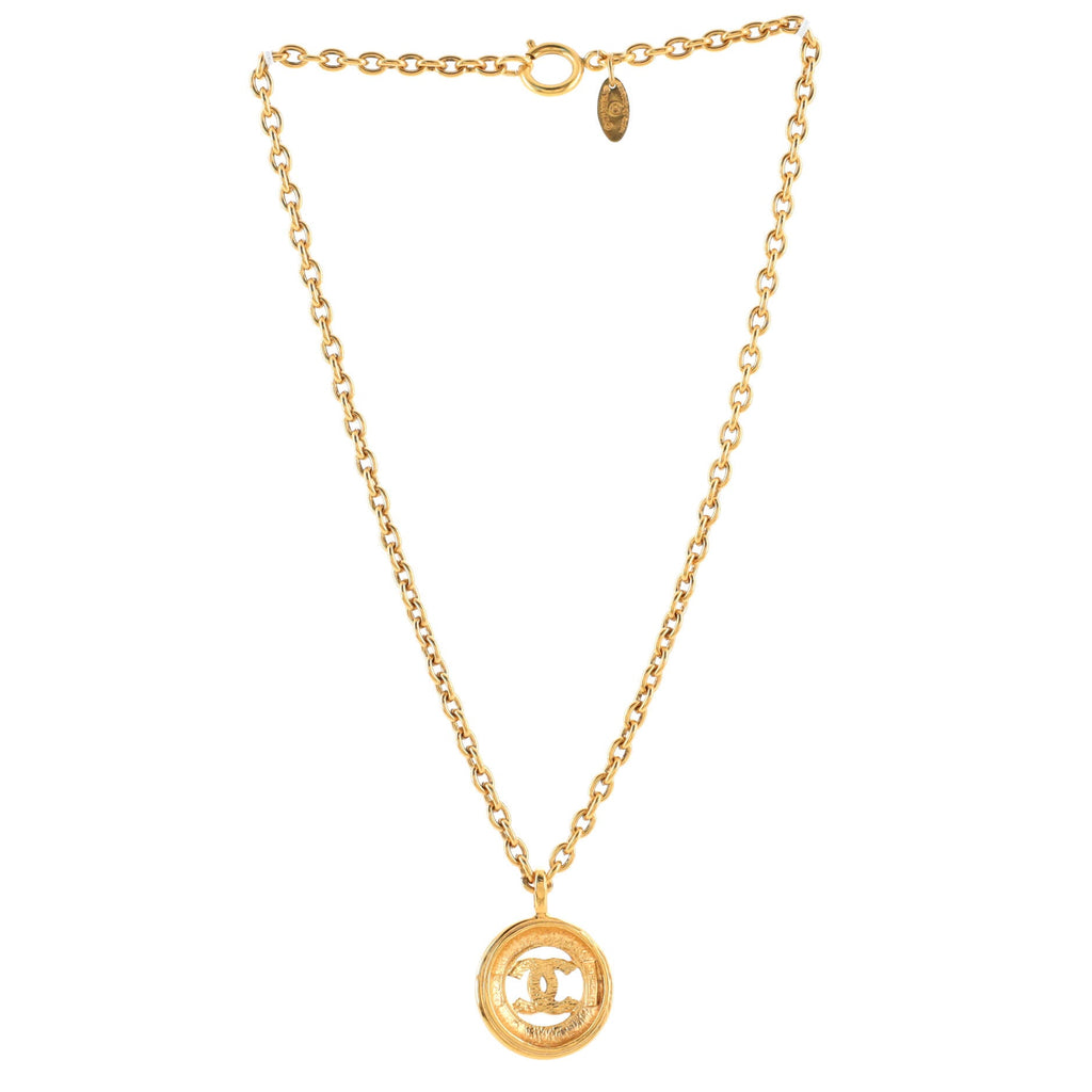 Vintage CC Round Pendant Necklace Metal