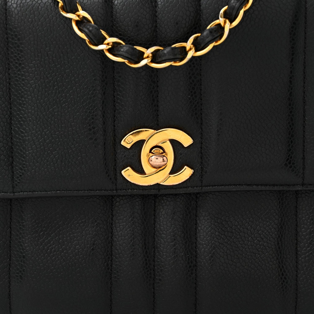 Caviar Vertical Quilted Small Single Flap Black