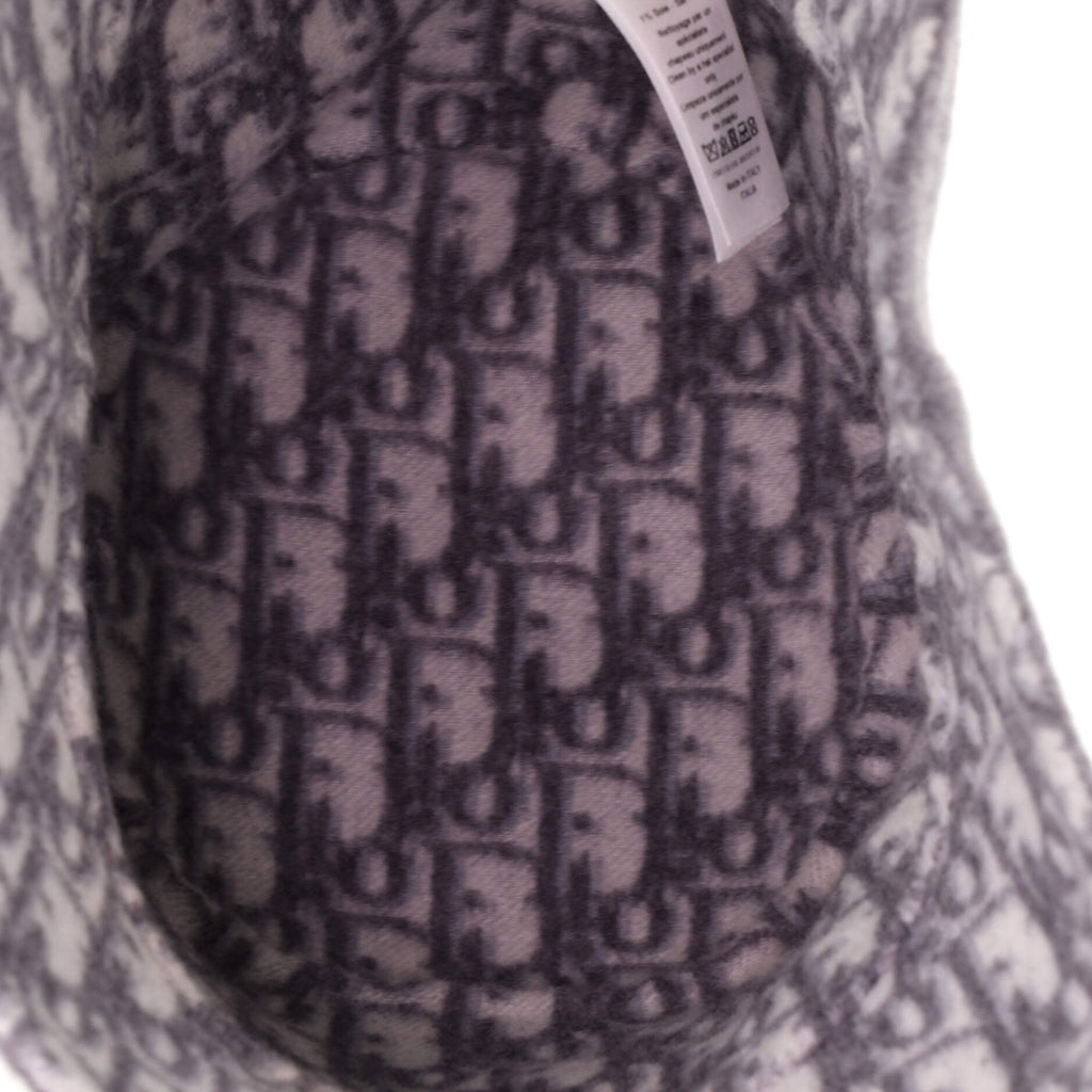 Small Brim Reversible Bucket Hat Wool and Oblique Wool