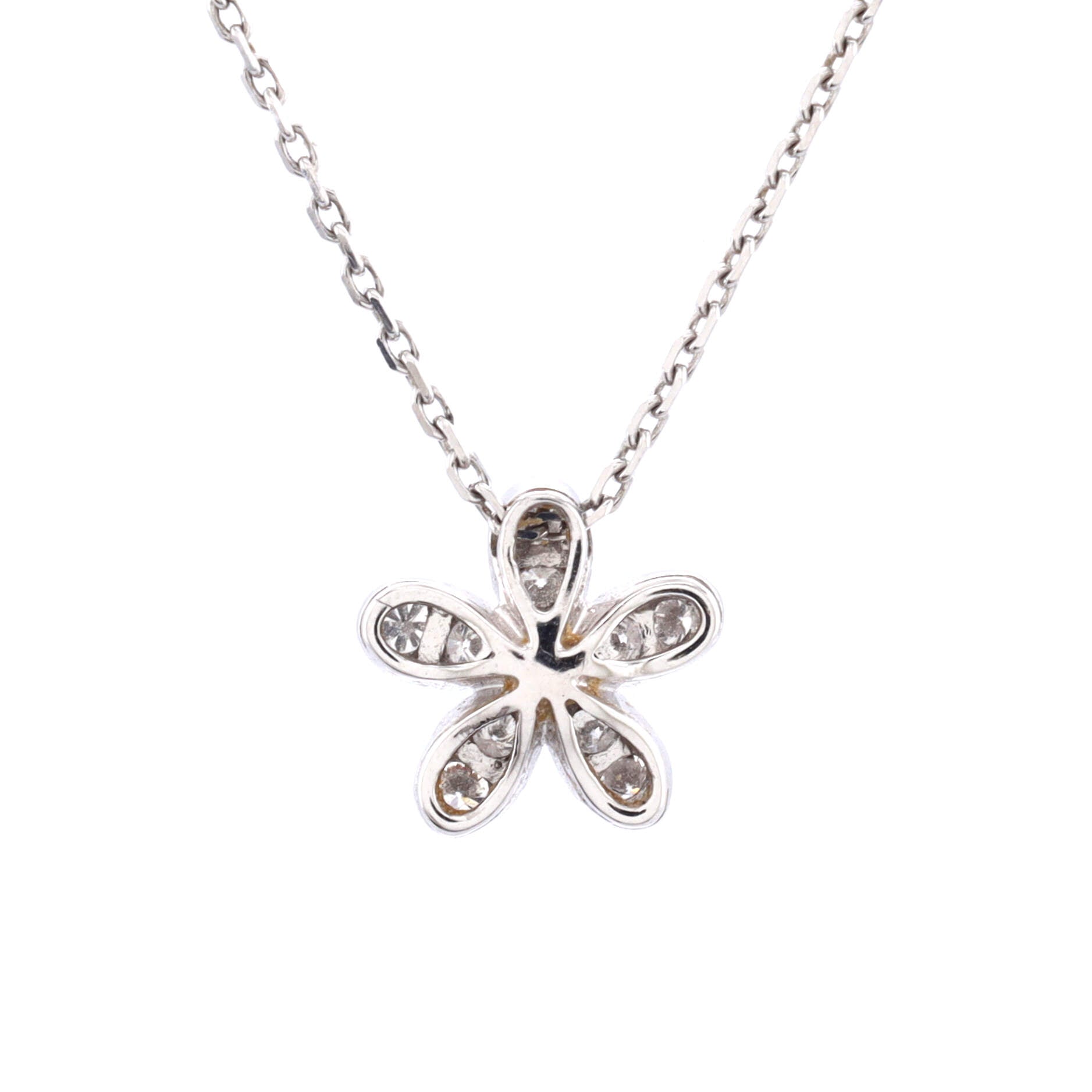 Socrate Flower Pendant Necklace 18K White Gold and Diamonds