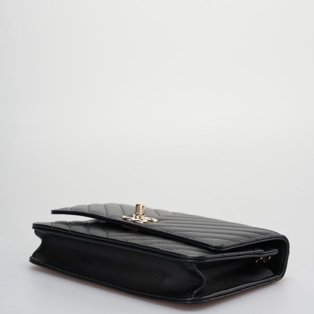 Chanel Lambskin Chevron Quilted Trendy CC Wallet On Chain Woc In Black