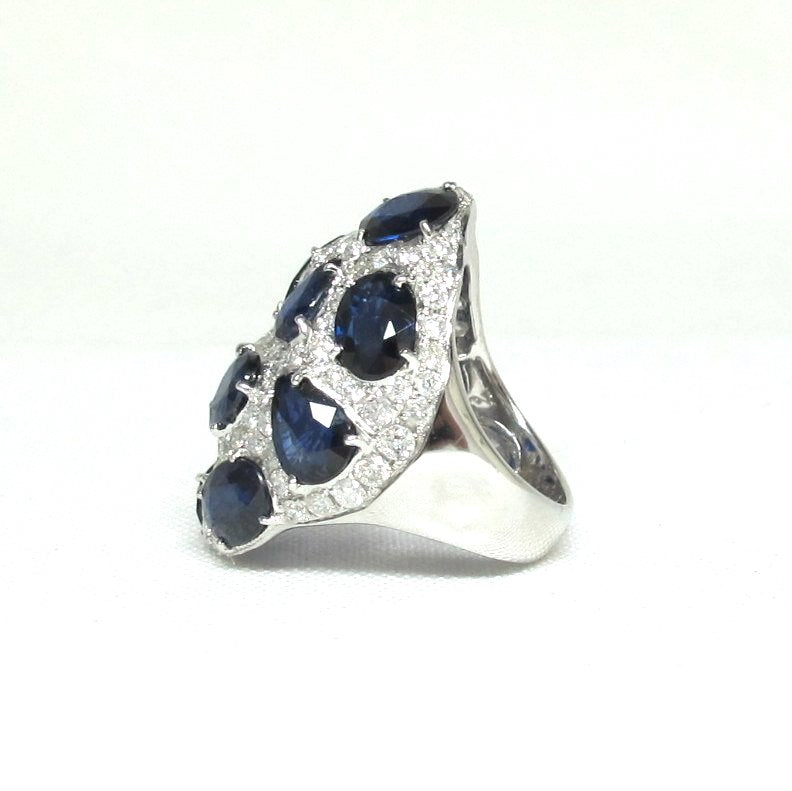 18K WHITE GOLD SAPPHIRE & DIAMONDS STATEMENT RING