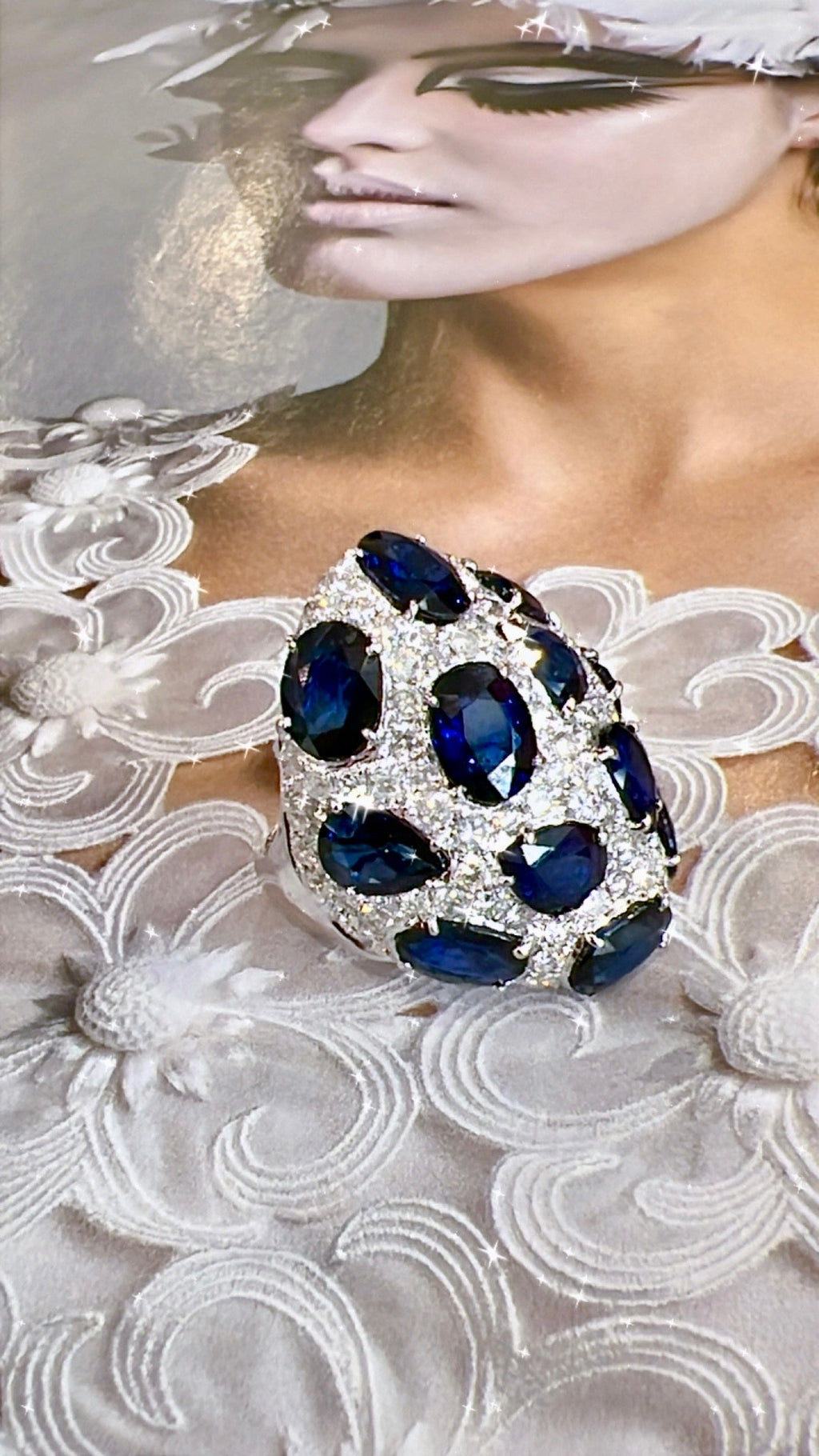 18K WHITE GOLD SAPPHIRE & DIAMONDS STATEMENT RING