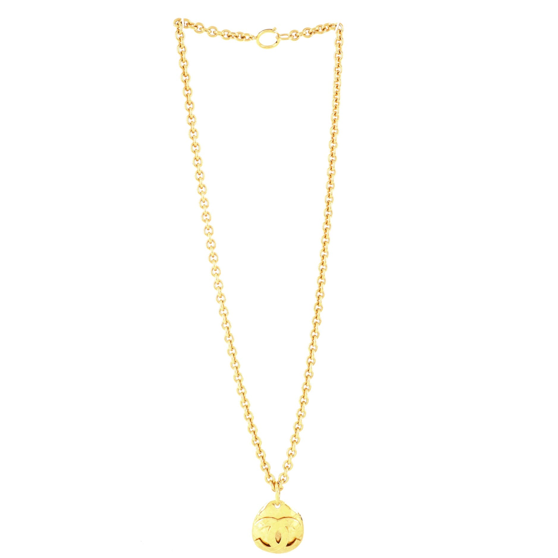 Vintage CC Quilted Teardrop Pendant Necklace Metal