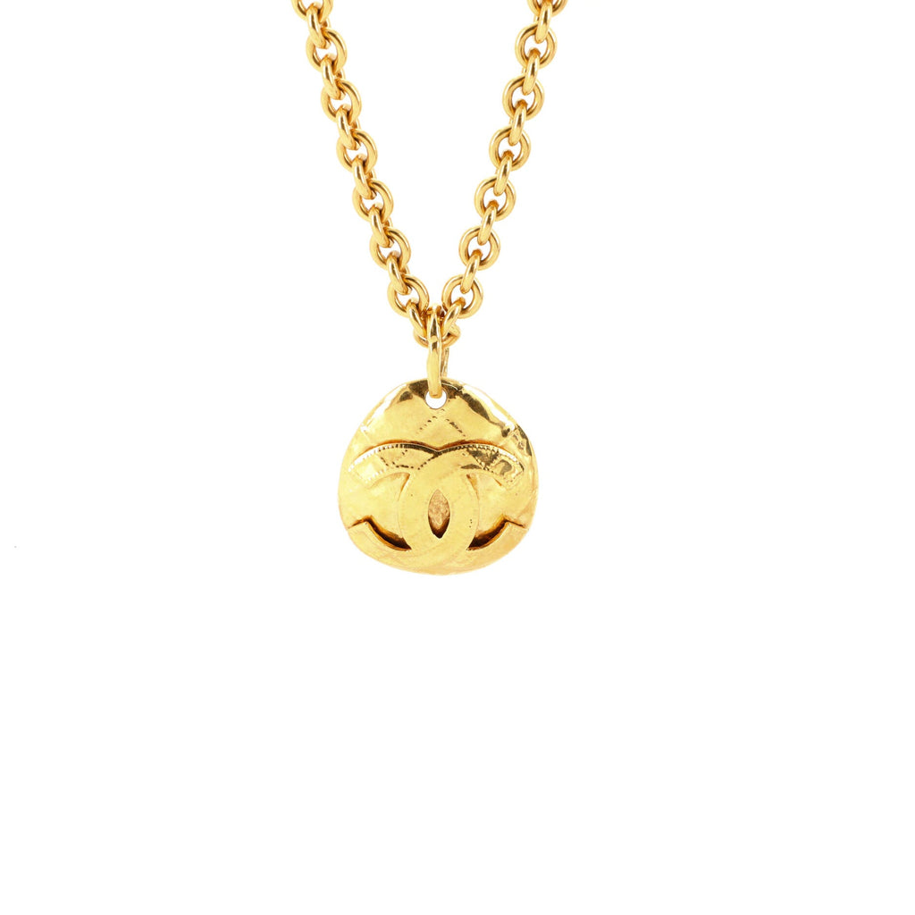 Vintage CC Quilted Teardrop Pendant Necklace Metal