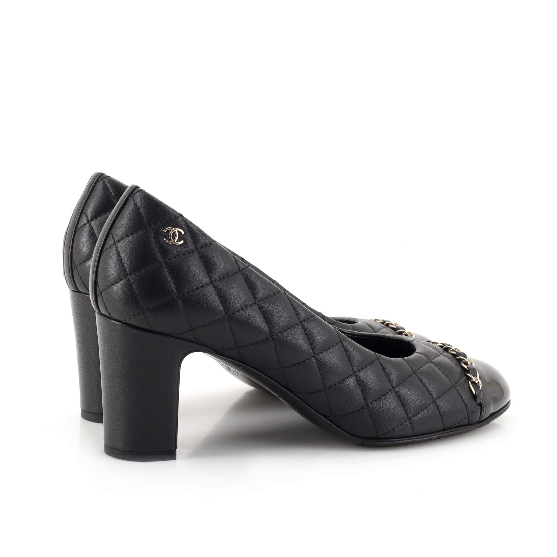 Women's Round Cap Toe Chain Pumps Quilted Leather with Patent