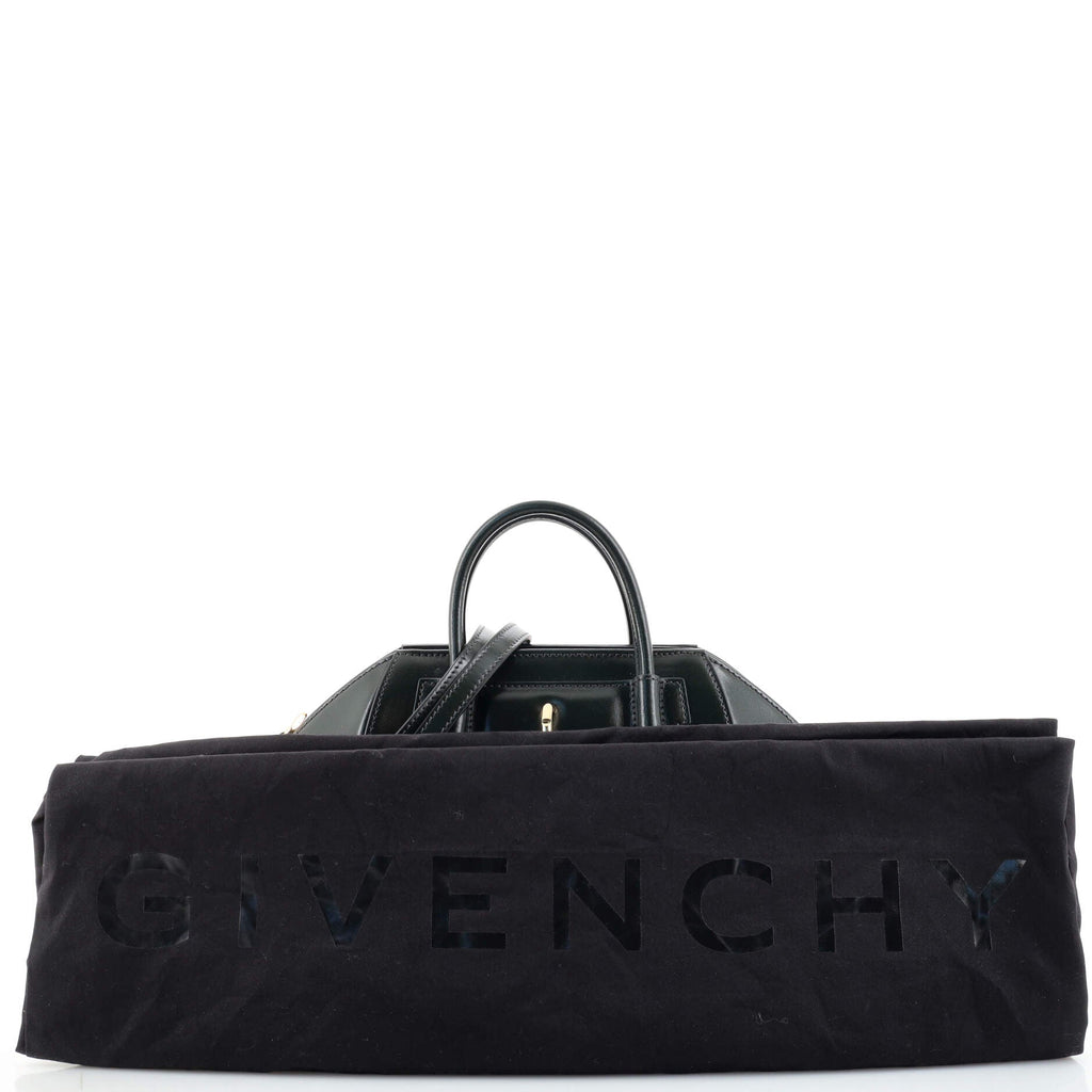 Antigona Lock Bag Leather Mini