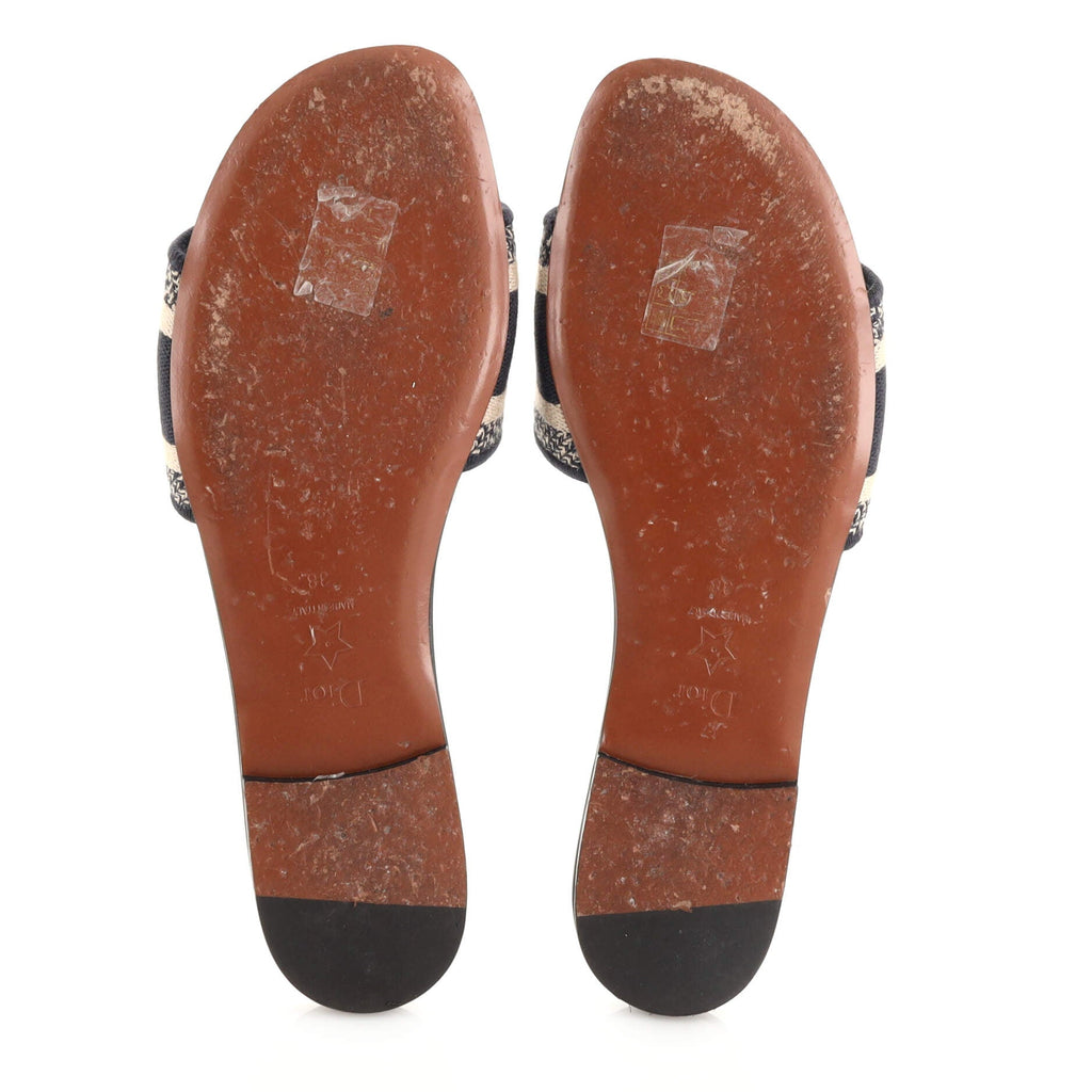 Women's Dway Flat Sandals Embroidered Canvas