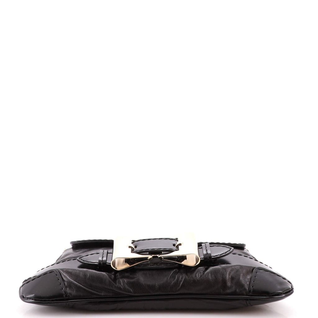 Queen Chain Clutch Leather