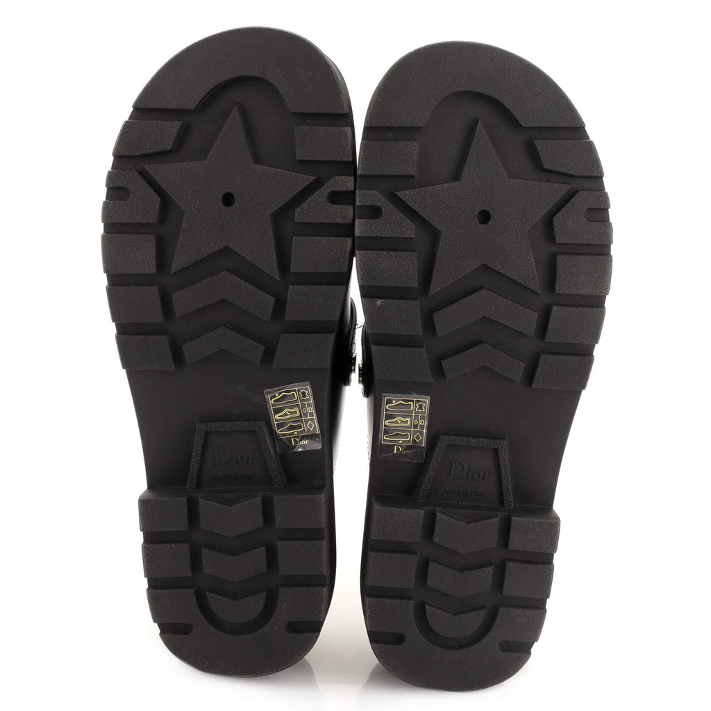 Women's DIorquake Buckle Clogs Leather