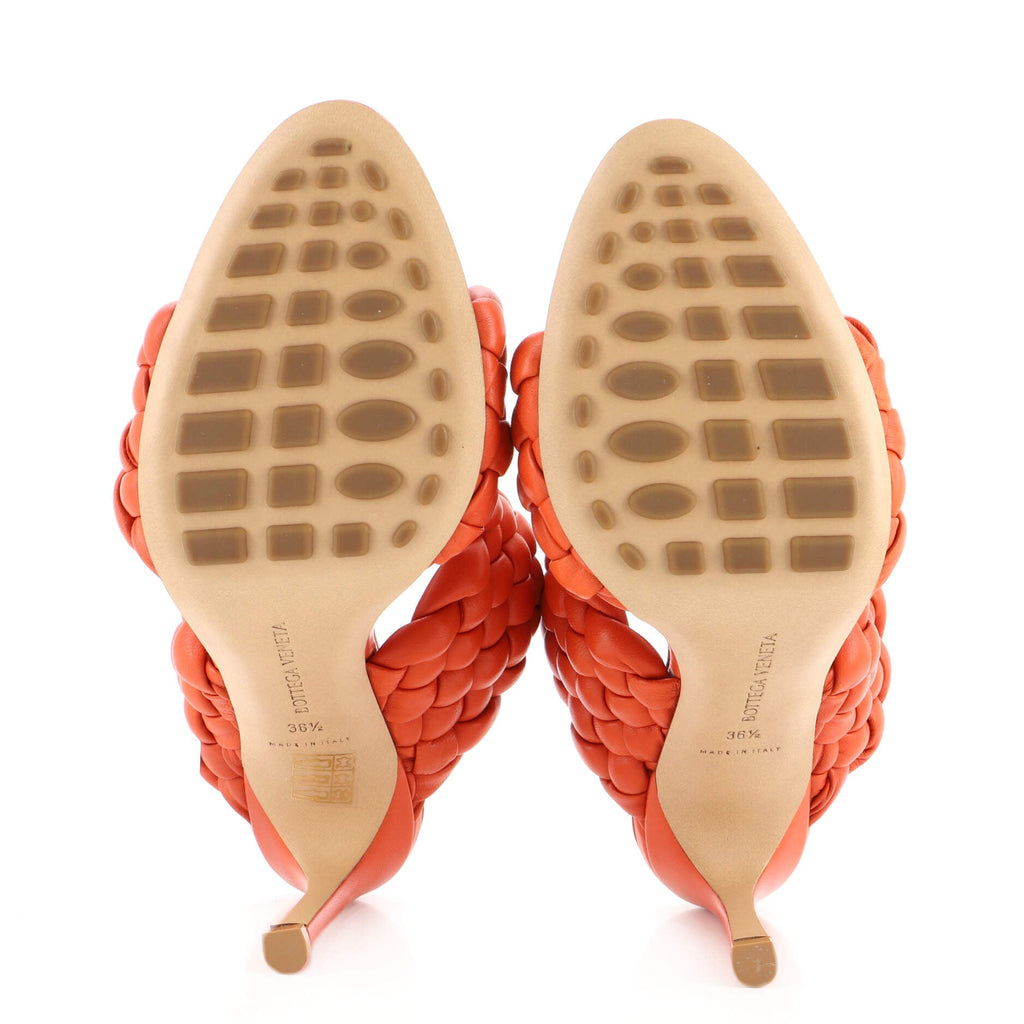 Women's Curve Twisted Heeled Sandals Padded Intrecciato Leather