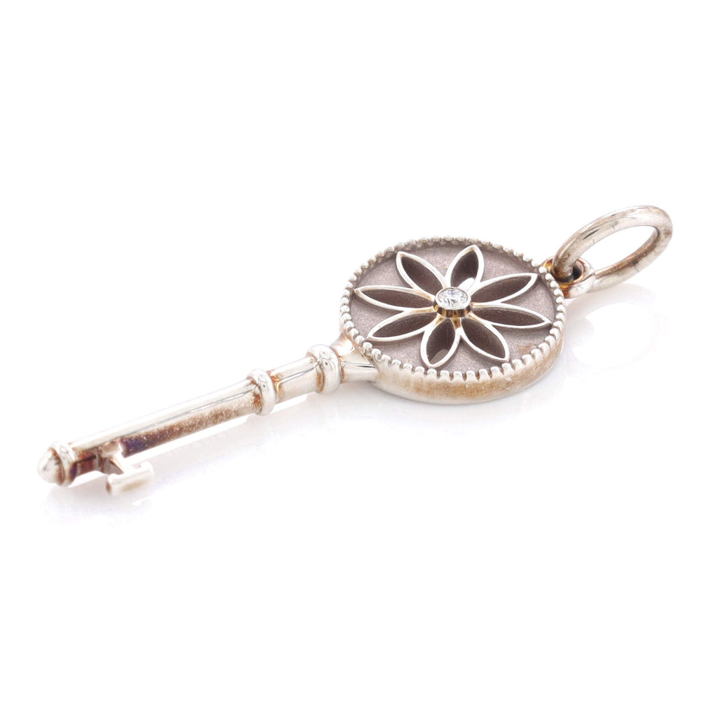 Daisy Key Pendant Necklace Sterling Silver with Diamond Small