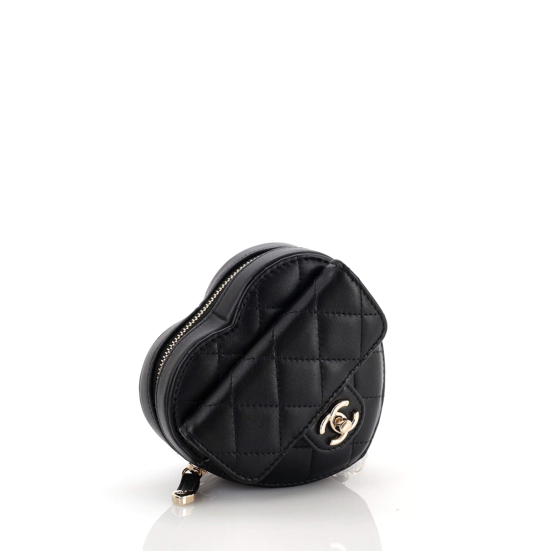 CC in Love Heart Clutch with Chain Quilted Lambskin