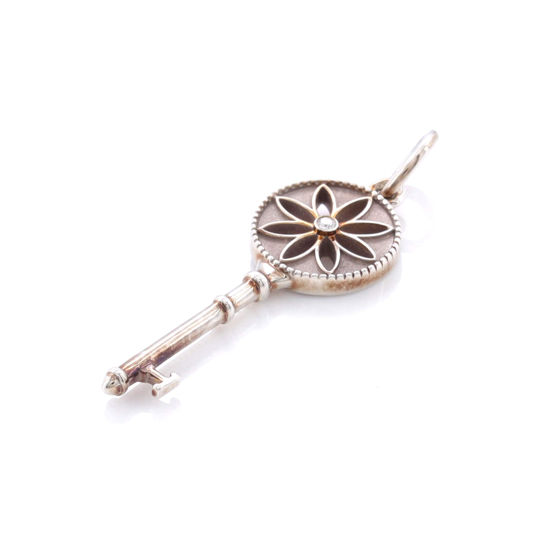 Daisy Key Pendant Necklace Sterling Silver with Diamond Small