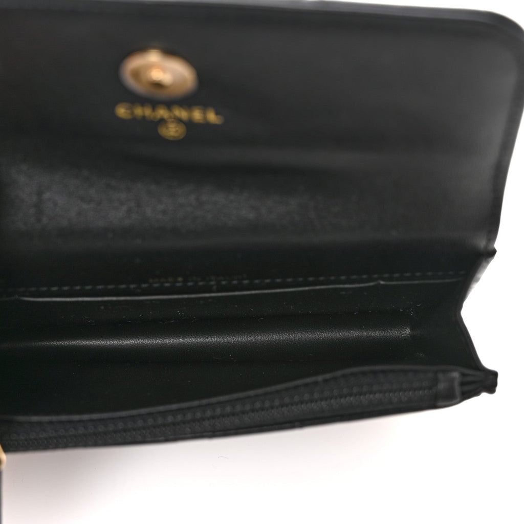 Lambskin Quilted Flap  Holder With Cuff L Black